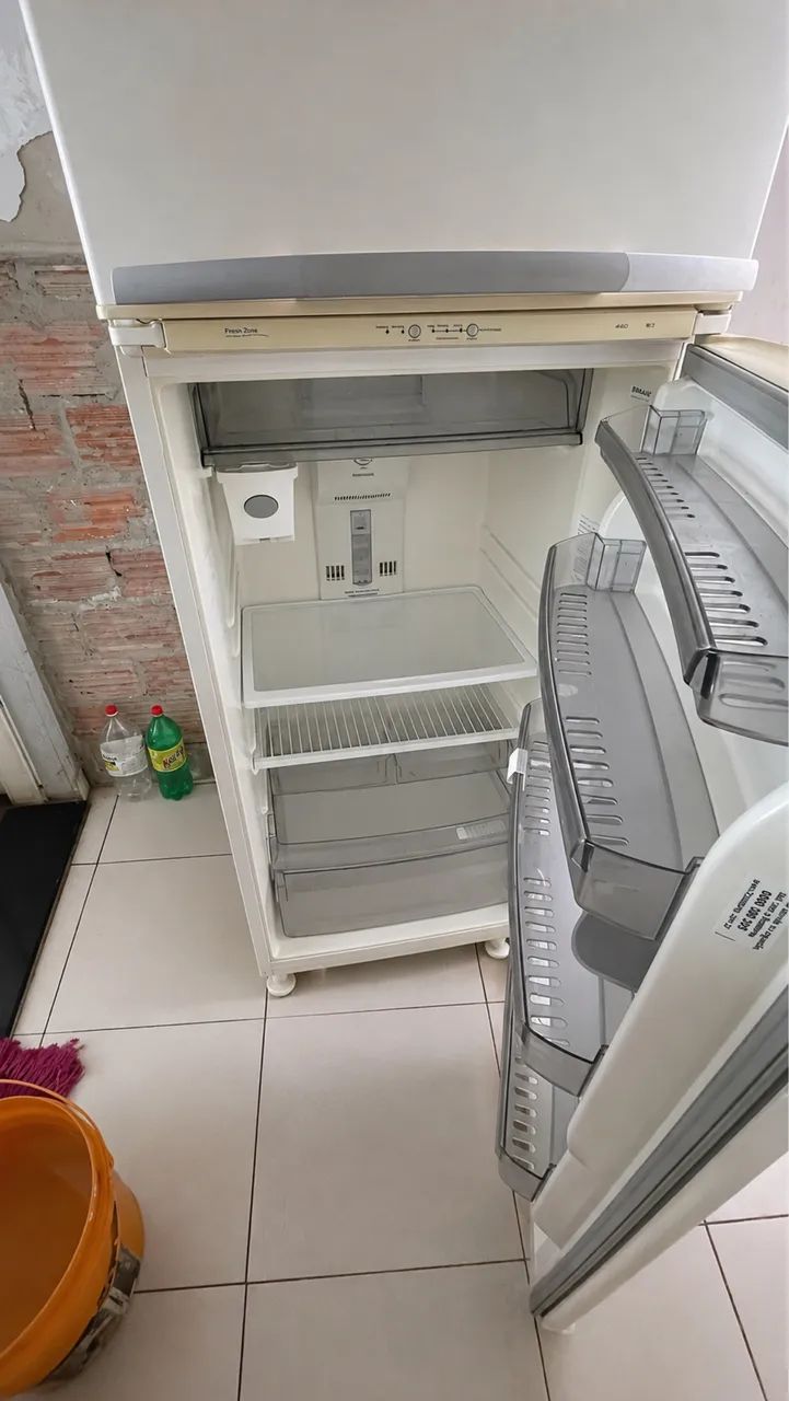 Vendo geladeira 