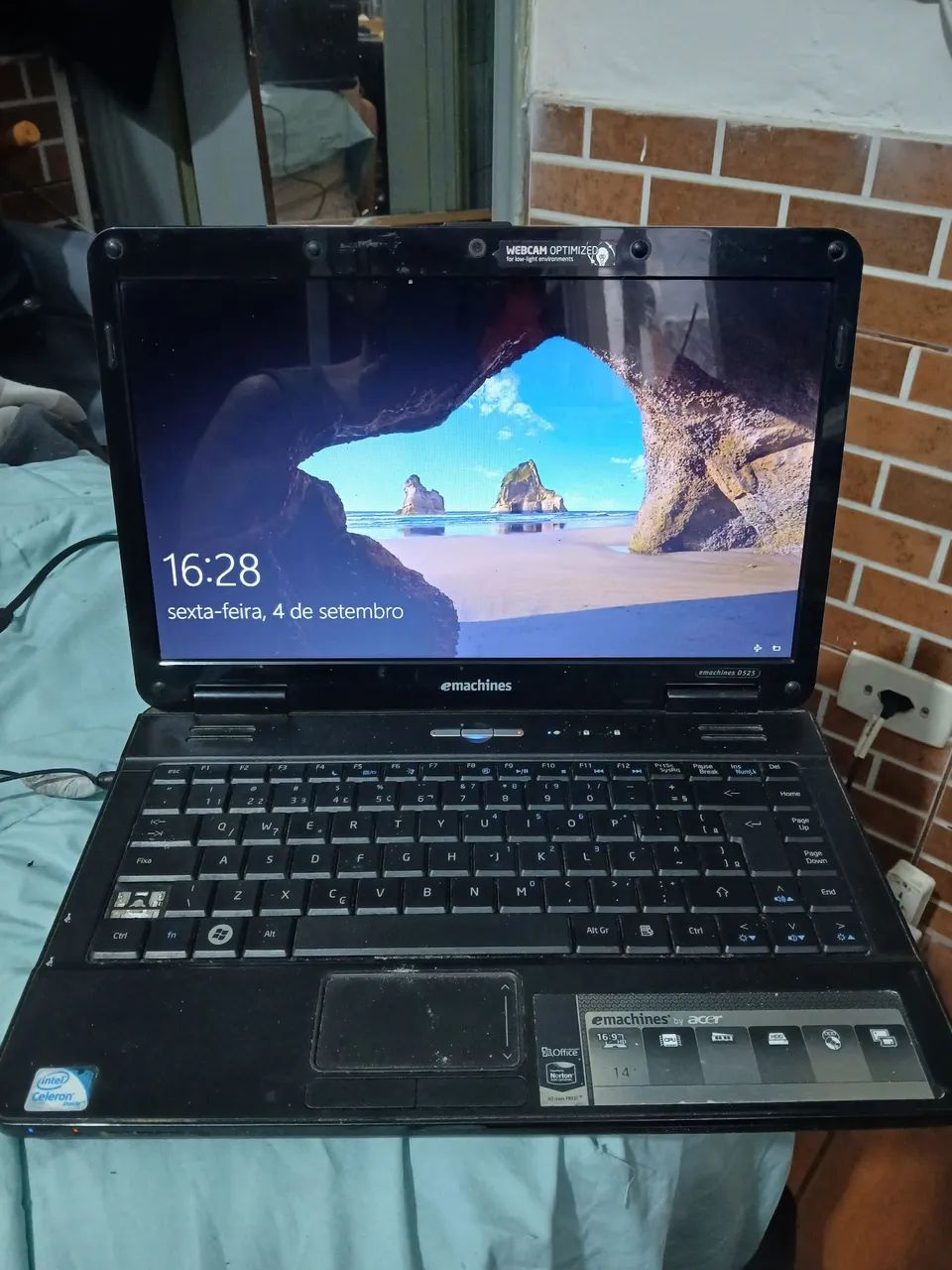 Notebook  acer emachines com bateria e fonte
