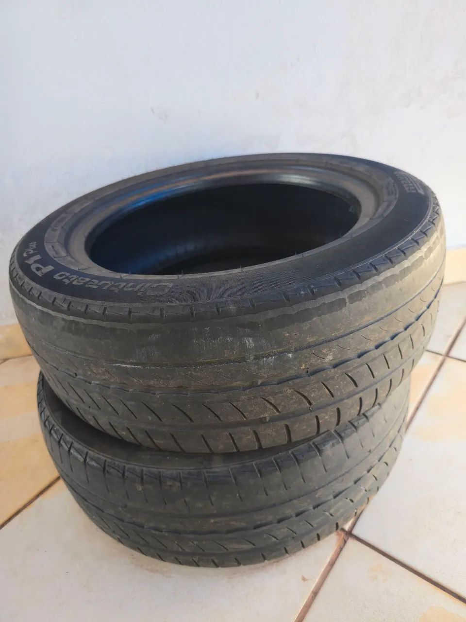 Pneu carro pirelli usado - Foto 3