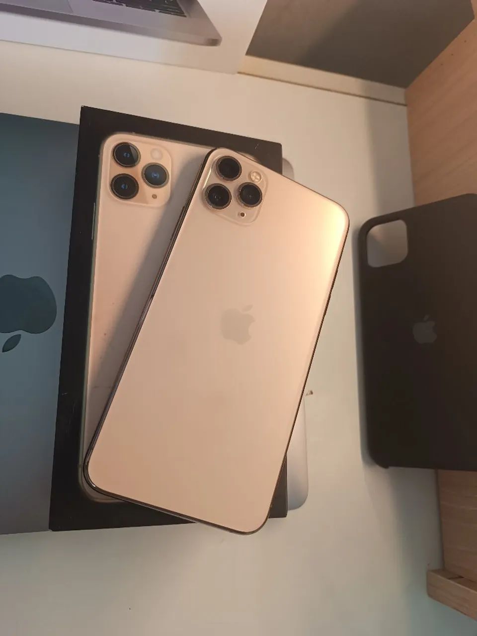 iPhone 11 Pro Max 64gb novíssimo - Celulares e Smartphones - Moura