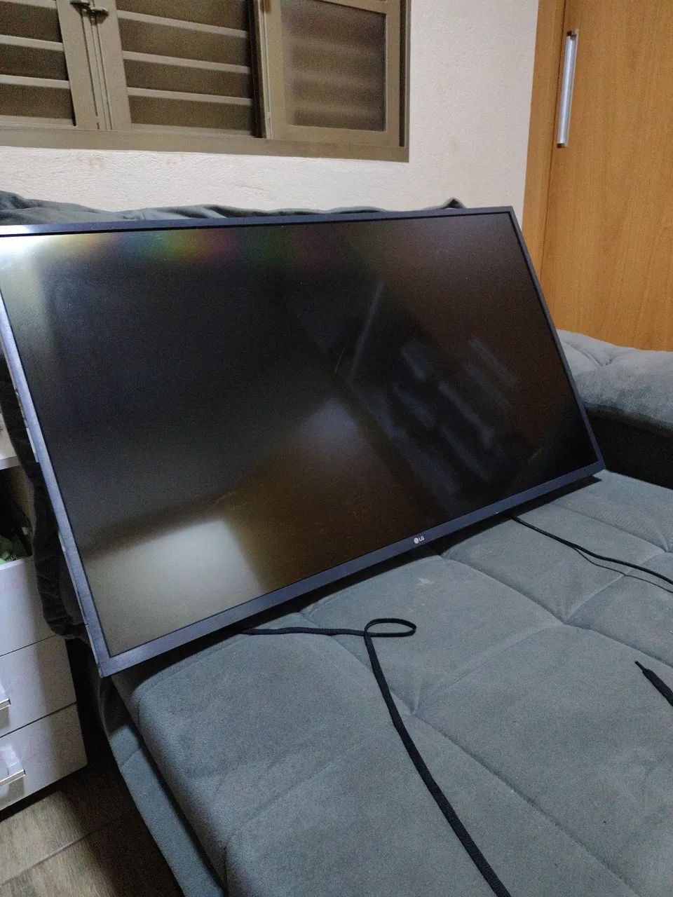 Smart TV de 42 polegadas 