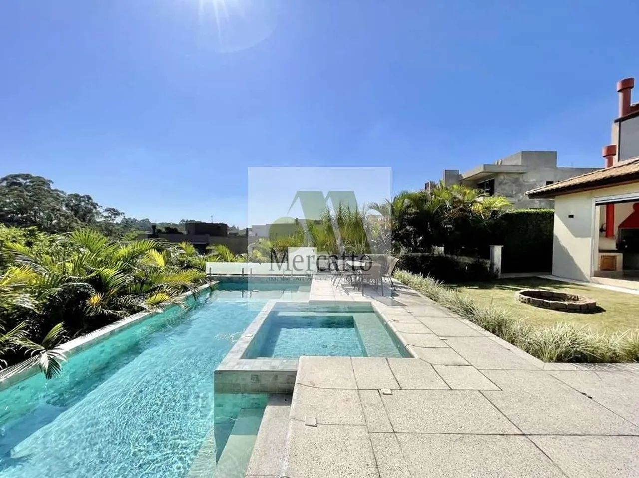 Casa de Condominio em Moinho Velho - Cotia