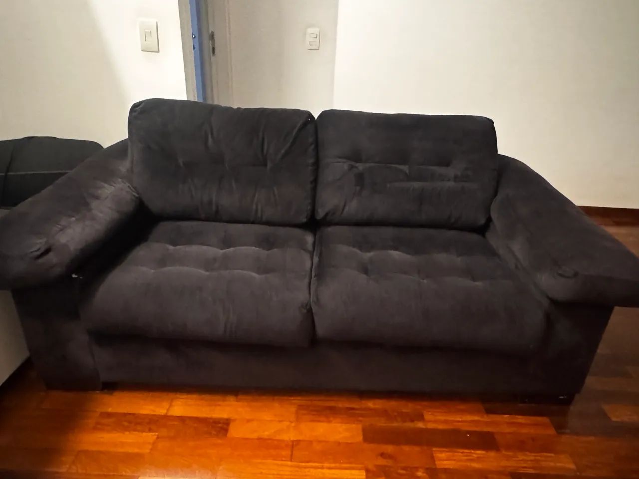 Sofá Azul Marinho - 2 e 3 lugares - vende separado  - Foto 4