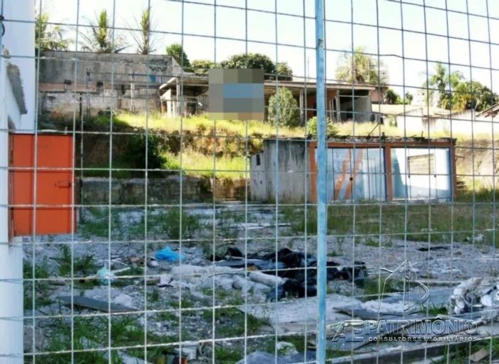 Terreno com 933m² Em ília - Foto 2
