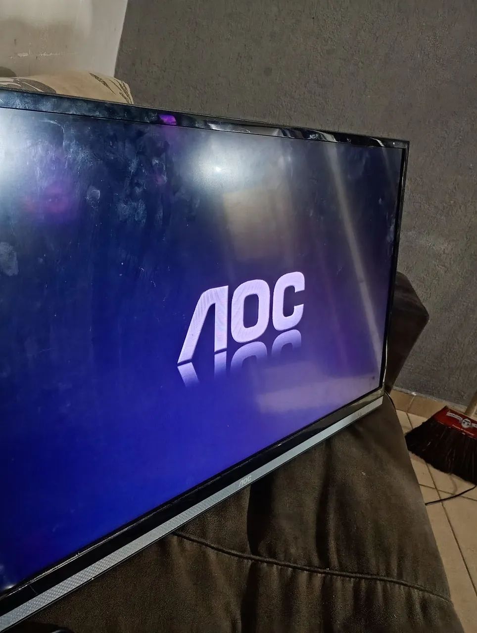 Tv AOC 