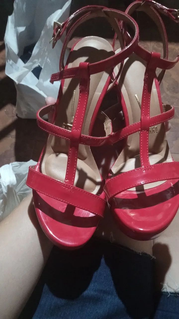 Sandália número 36, nova!! - Foto 3