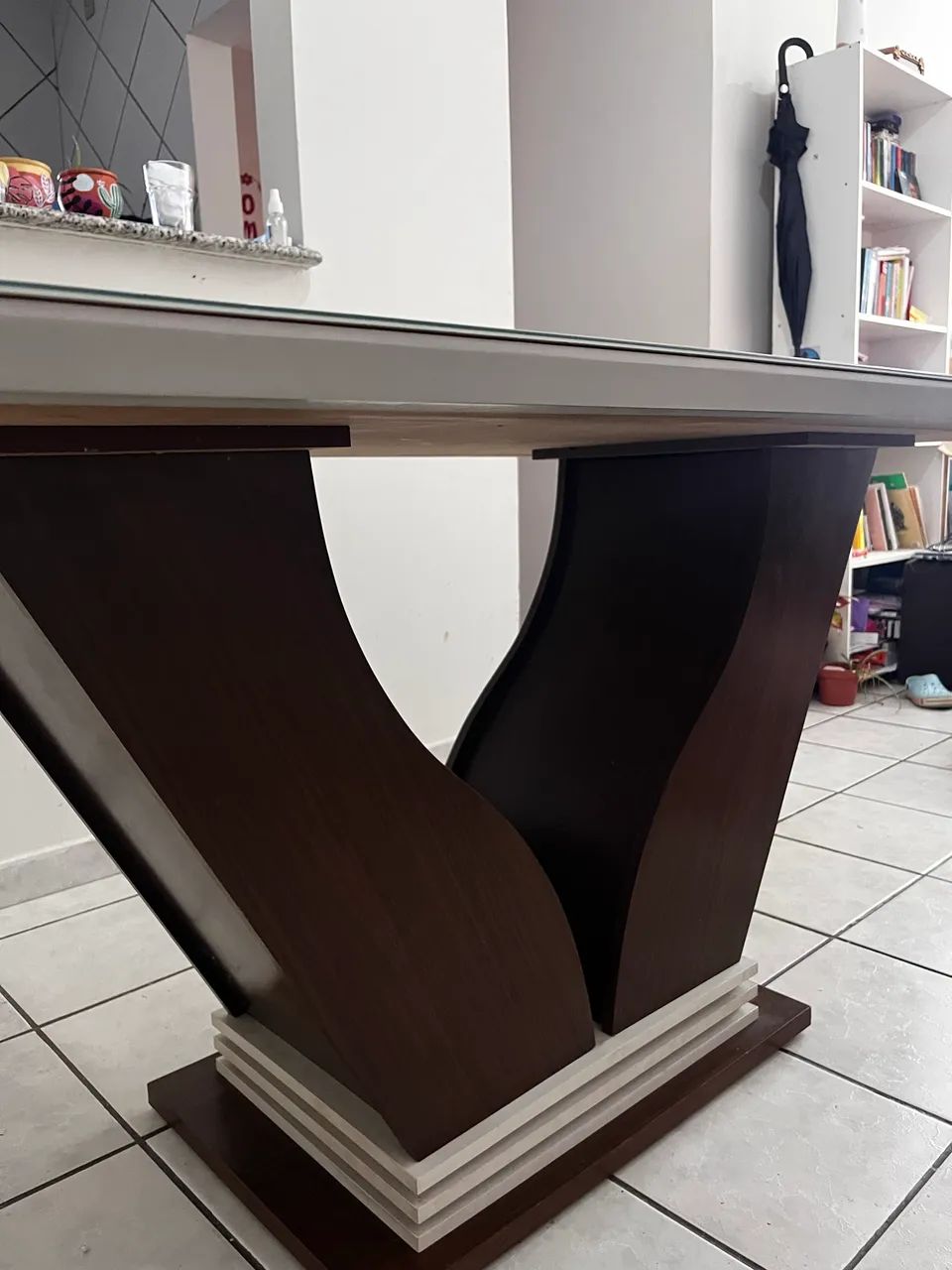 Mesa laqueada 6 lugares