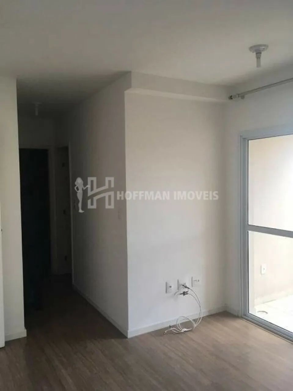 Apartamento com sacada para alugar com 02 dormitórios e 01 vaga no Campestre