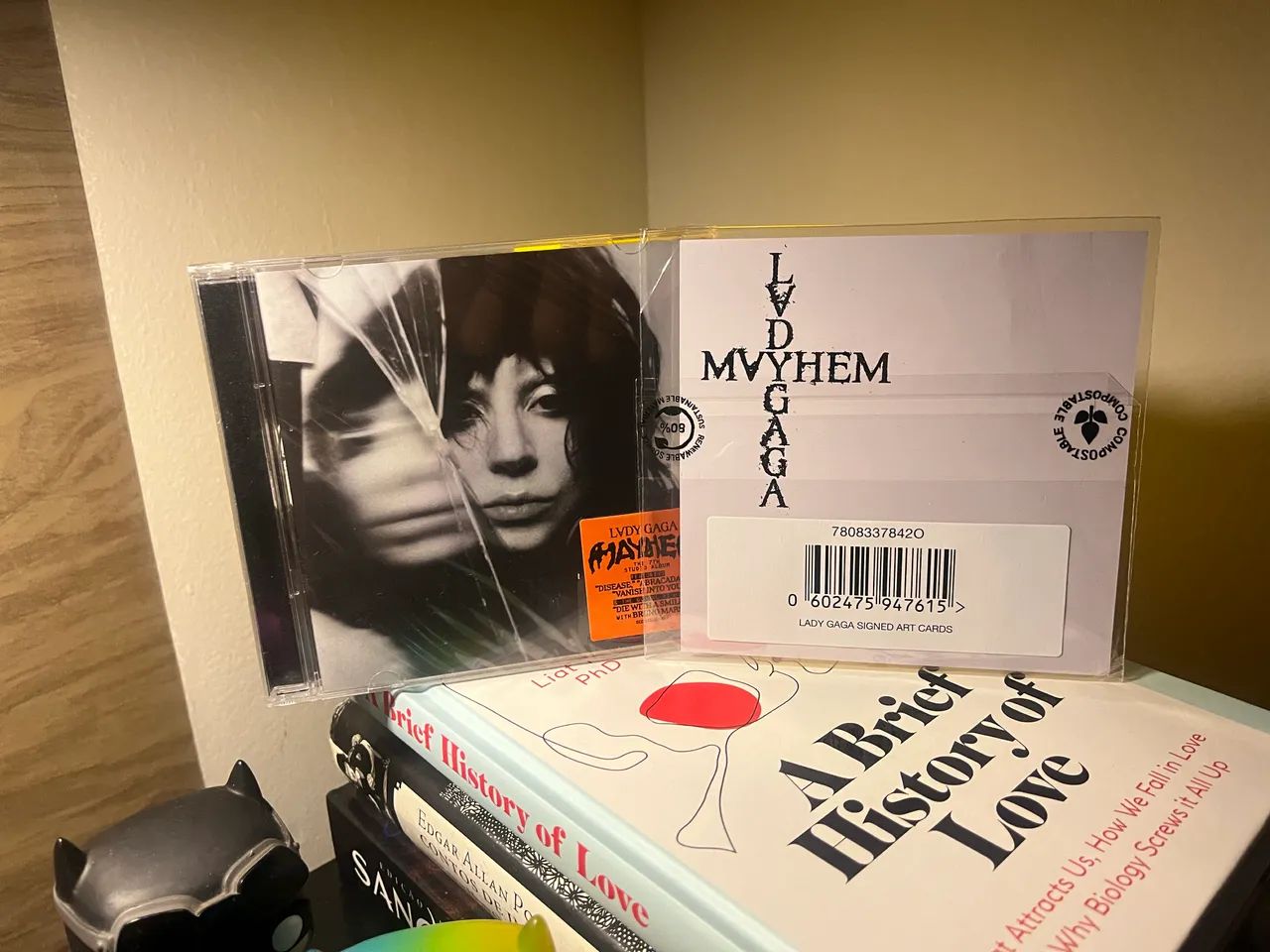 Lady Gaga - Mayhem CD + Autógrafo  - Foto 2
