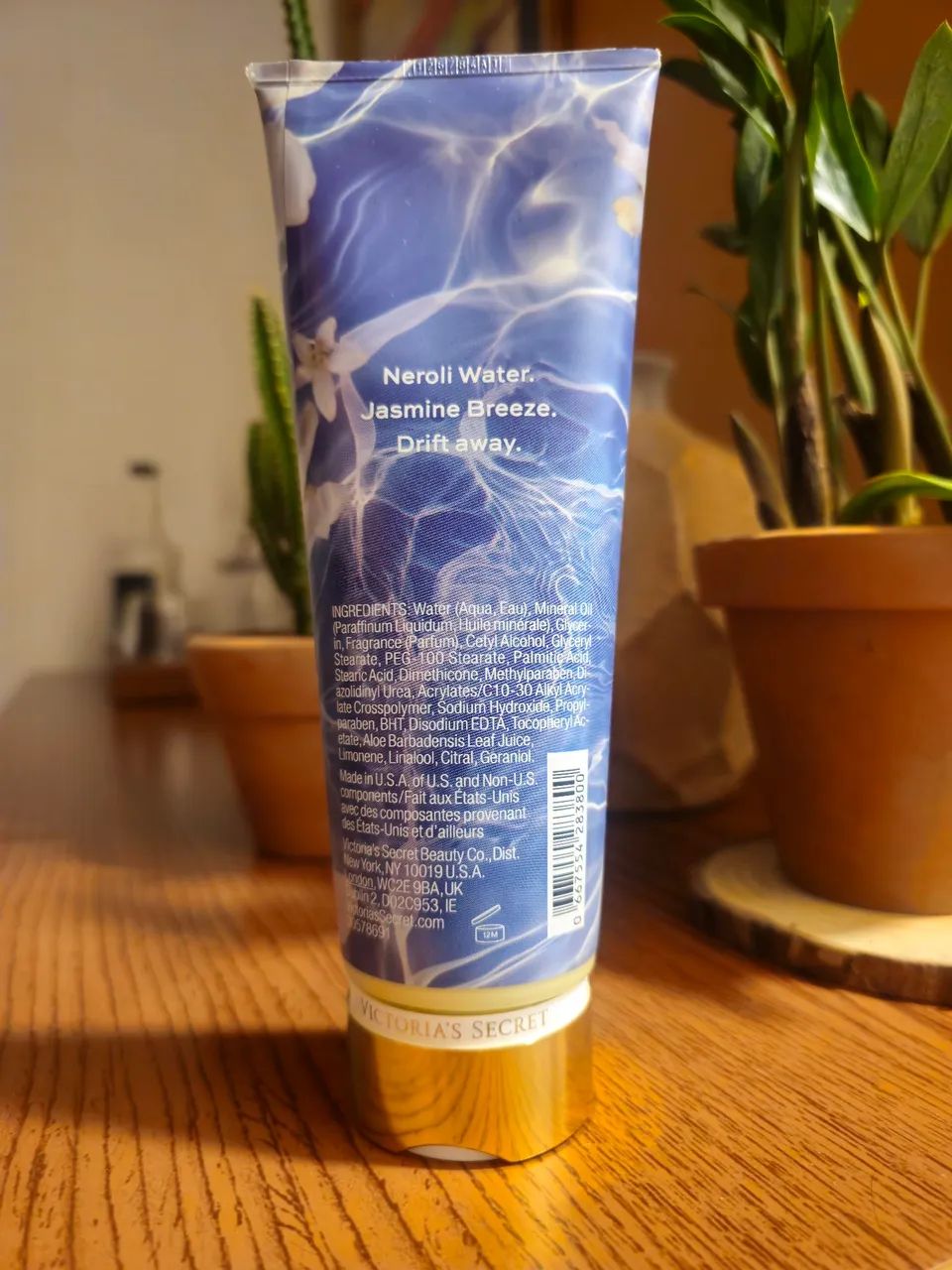 Hidratante Victoria's Secret Floating Neroli - Foto 3