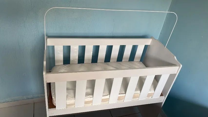 Berço de Bebê Branco com Rodinhas R$ 200 - Foto 3