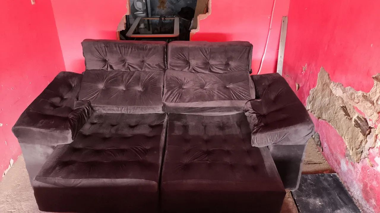 Sofá retrátil e reclinável novo  - Foto 3