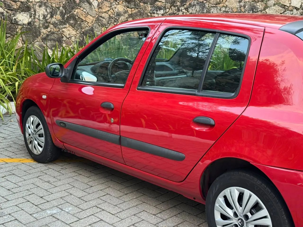 Renault Clio Campus Hi-flex 1.0 16V 3P 2010 - Foto 3