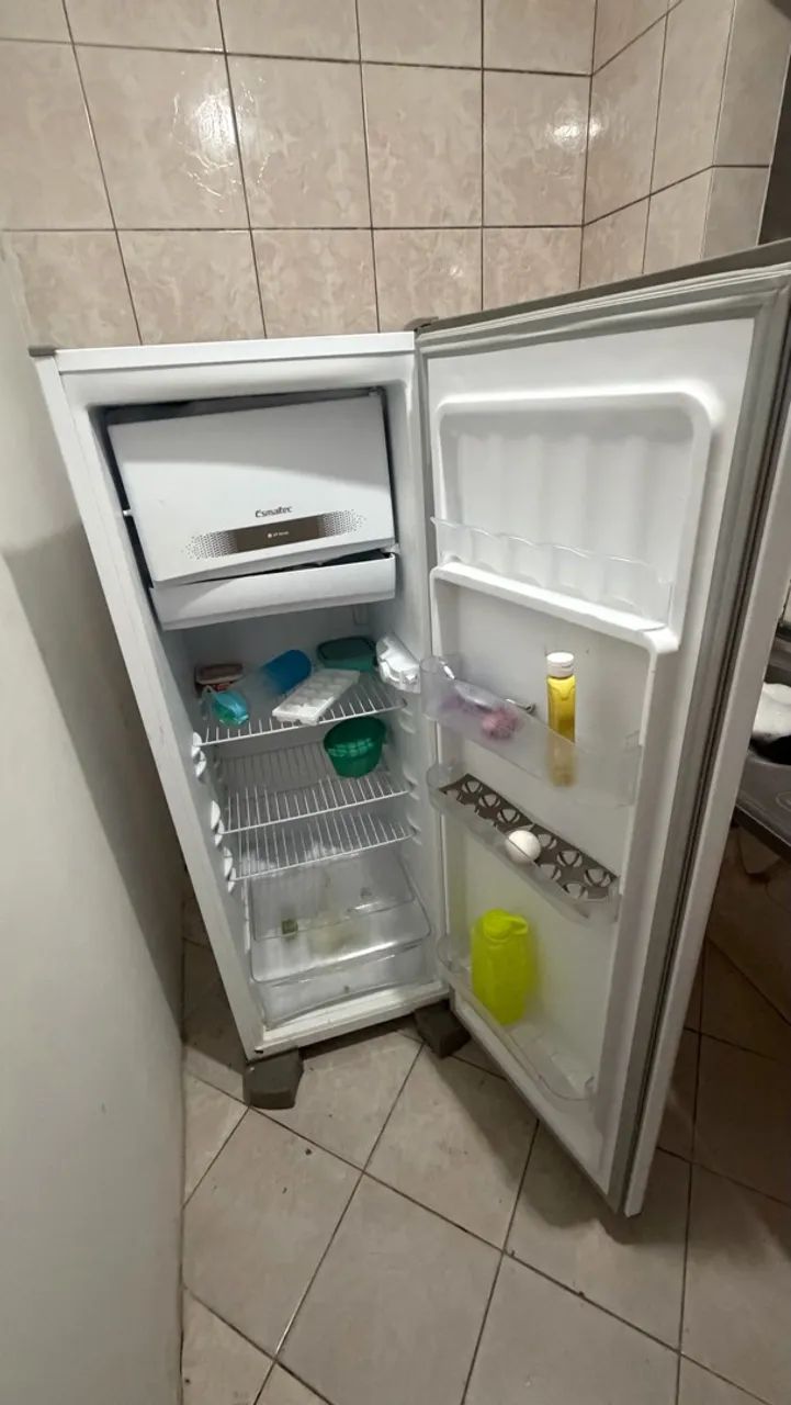 Geladeira eletrolux - Foto 2