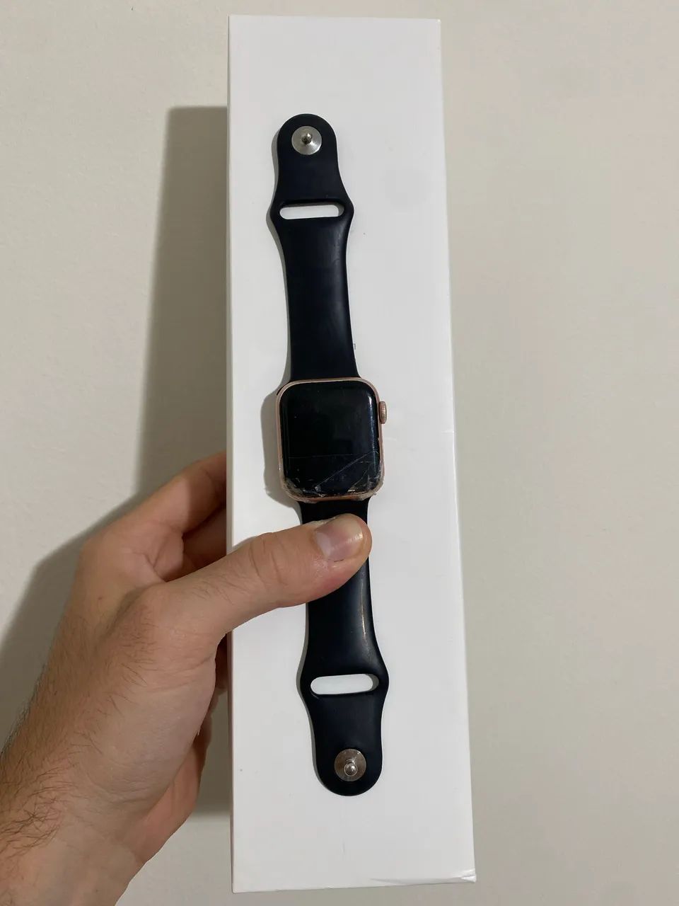 Apple Watch Series 4 40mm Gold Aluminium Pink Sand Sport Band (GPS
