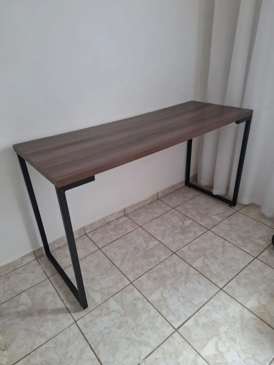 Escrivaninha 135x55 - Foto 2