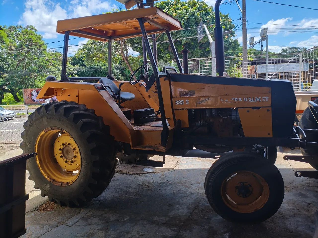 Trator Valmet 880 4x2 Ano 1987 