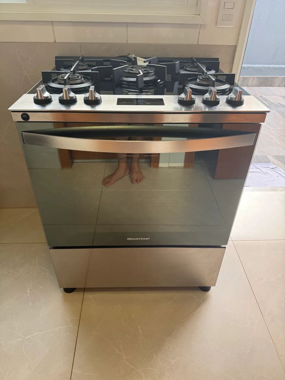 Fofão Brastemp 5 bocas inox mesa de vidro - usado em ótimo estado  - Foto 2