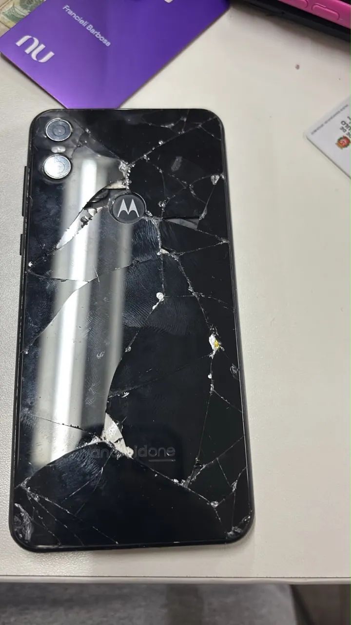 VENDO CELULAR QUEBRADO 