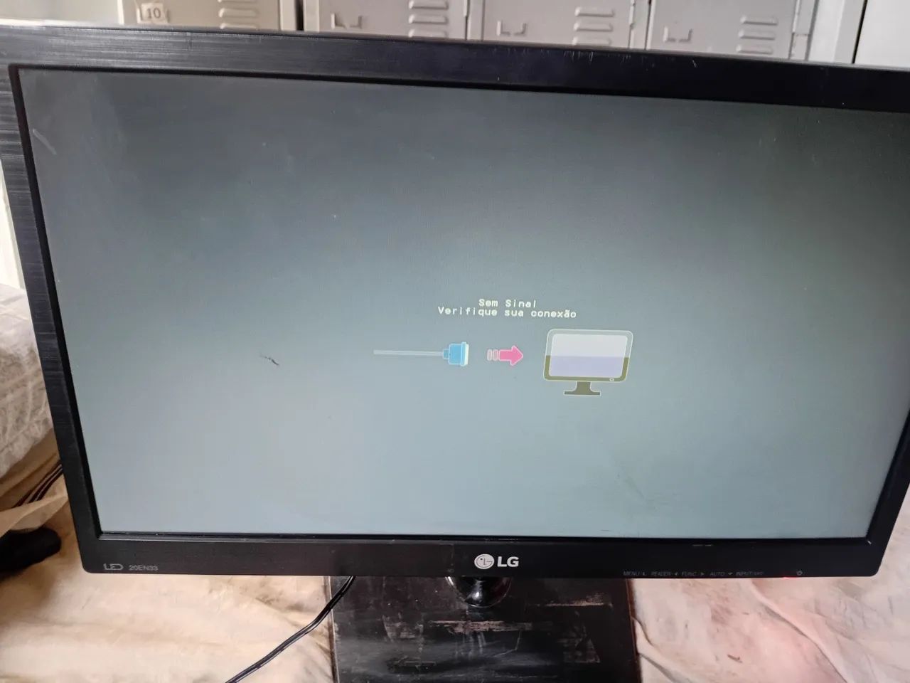 Monitor LG Flatron 20EN33SS-M completo - Foto 2