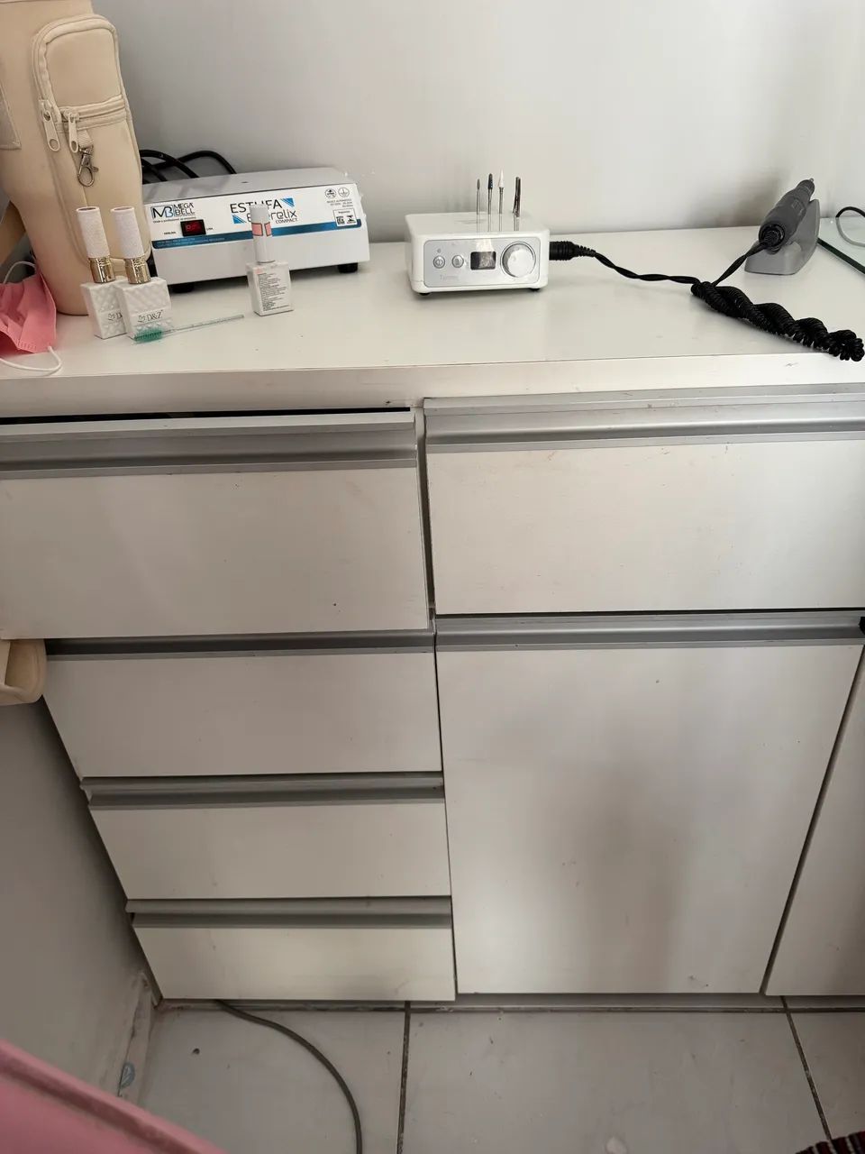 Mesa manicure (nails designer)