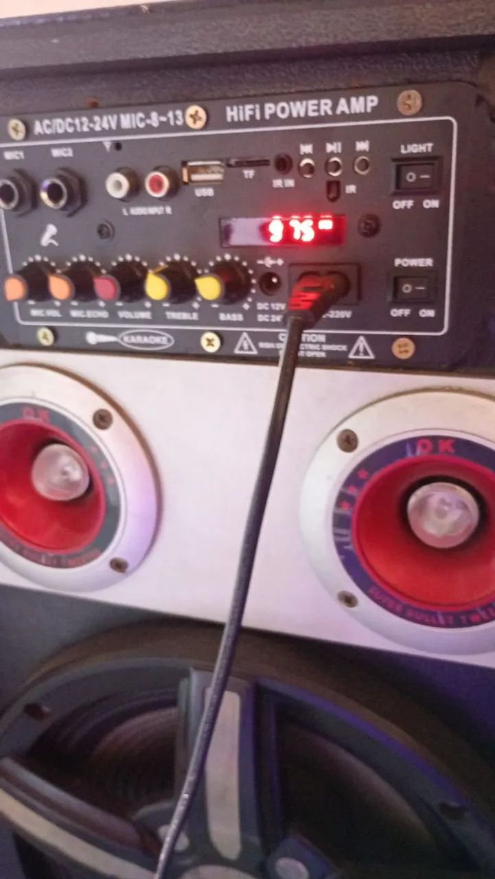 Caixa de som bluetooth funciona perfeitamente  - Foto 2