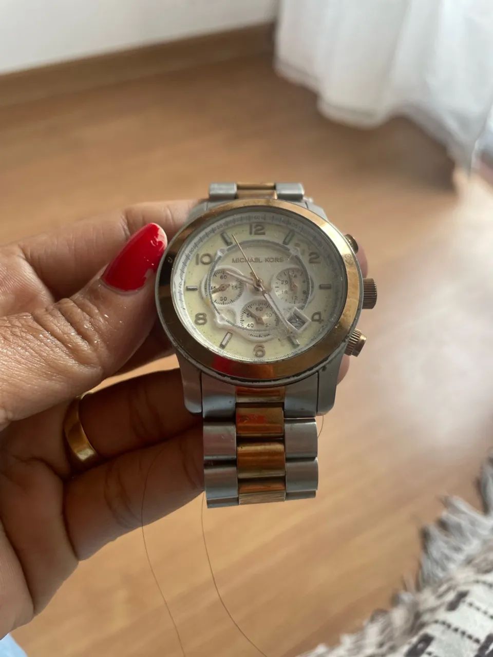 Relógio Michael kors (original ) precisa consertar o ponteiro ! 