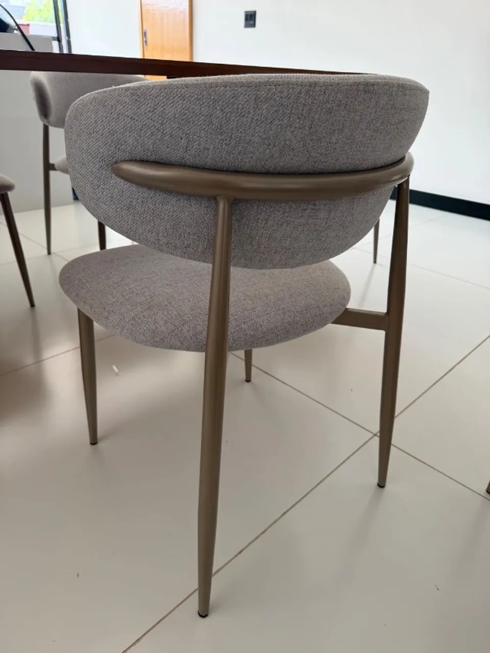 Mesa de Jantar com 6 cadeiras - Foto 5