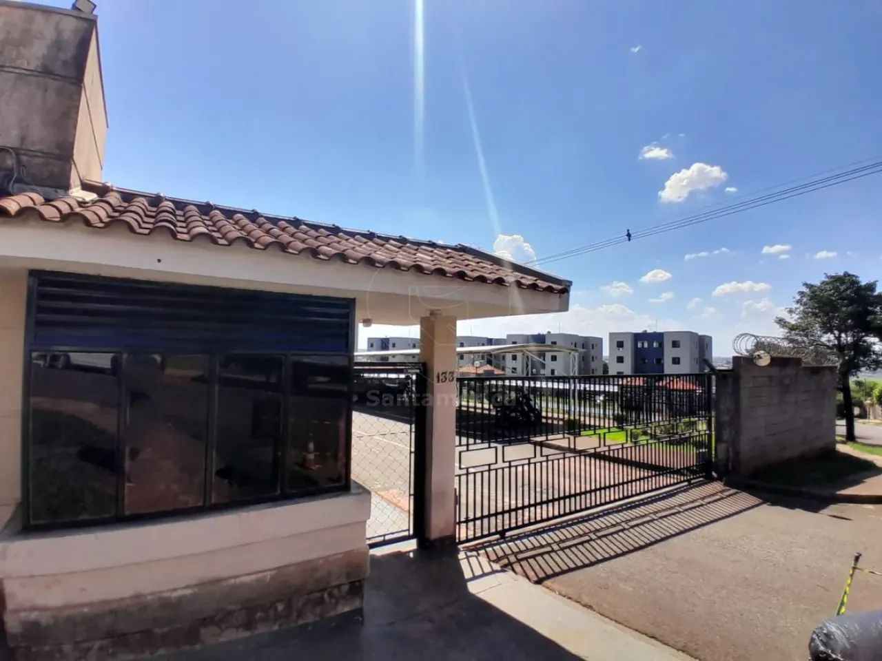 Apartamento para locação com 2 quartos no Edifício Residencial Lindóia - Zona Leste de Lon