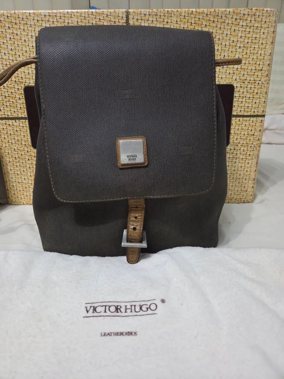 Mochila Victor Hugo 