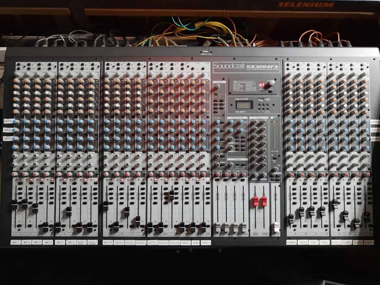 Mesa de som Soundcraft  - Foto 3