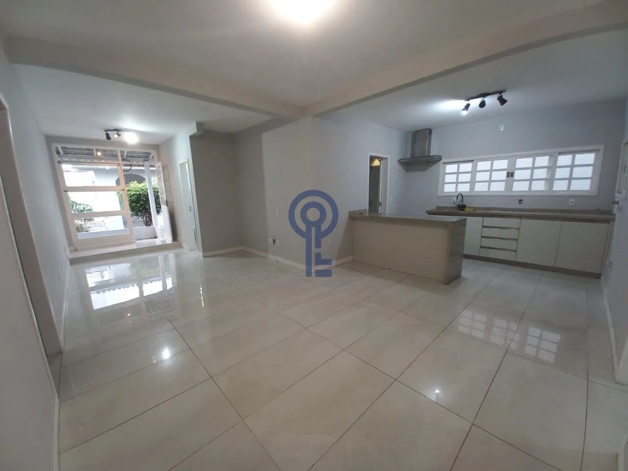 Casa com 4 quartos para aluguel no Santa Monica - Foto 3