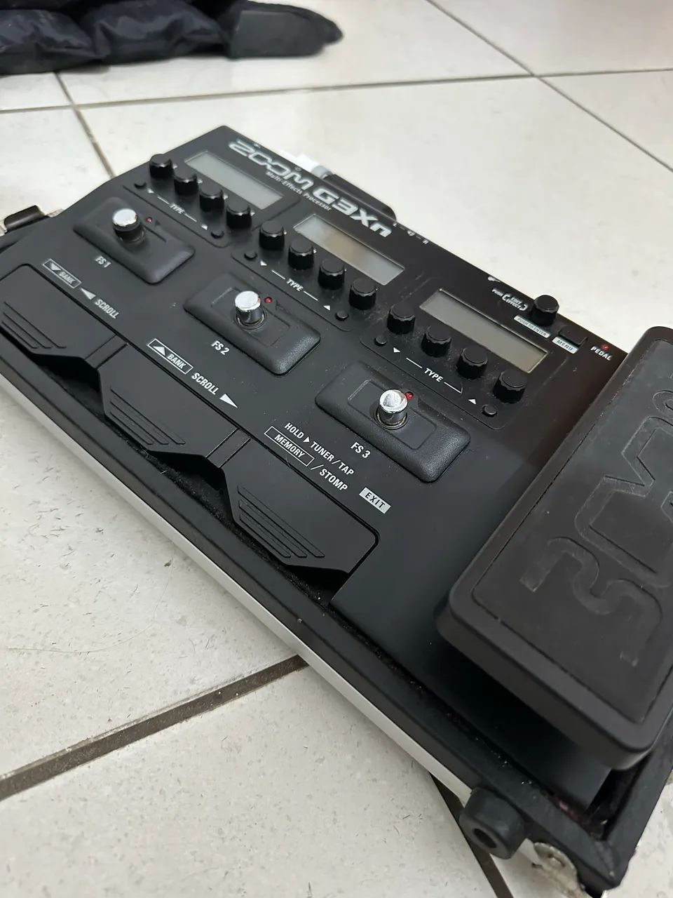 Pedaleira Zoom G3Xn + Hard Case - Excelente estado - Instrumentos
