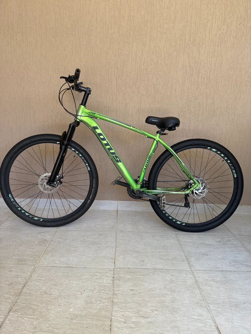 Bicicleta Lótus 7 marchas aro 29 Yamada
