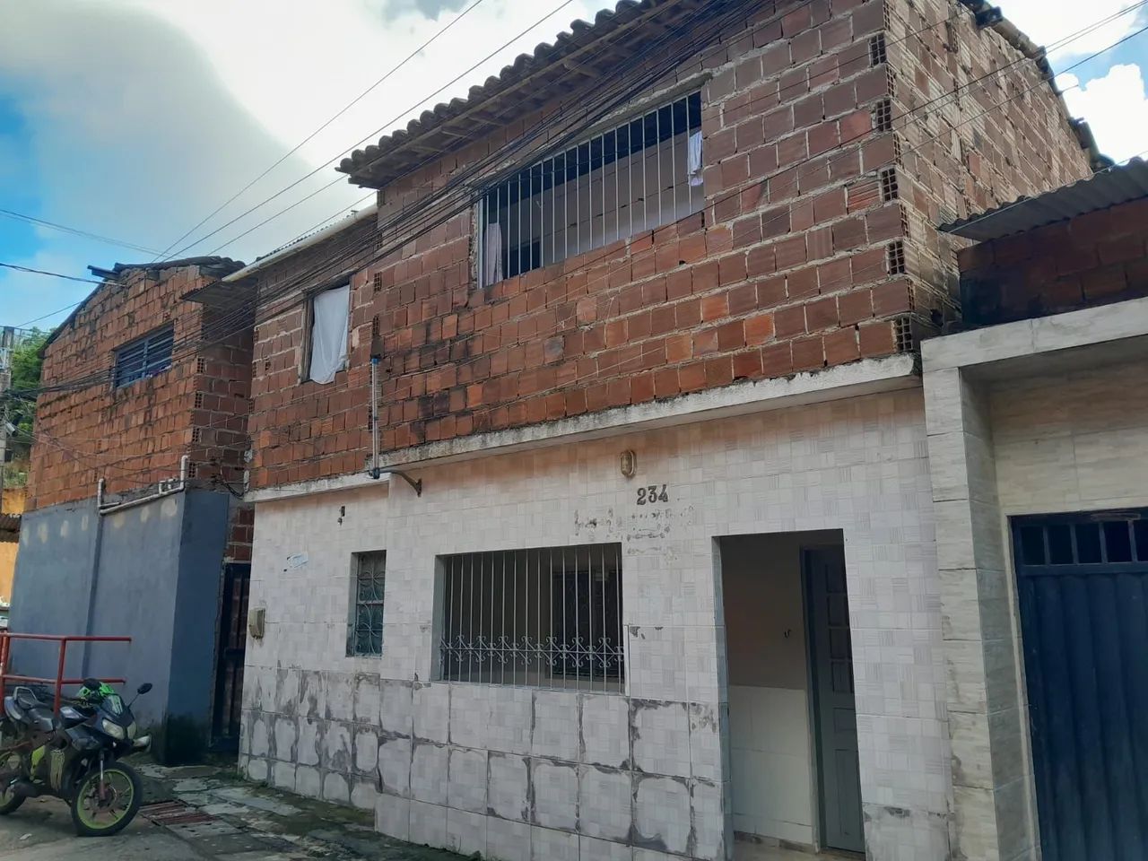 CASA DE PRIMEIRO ANDAR 