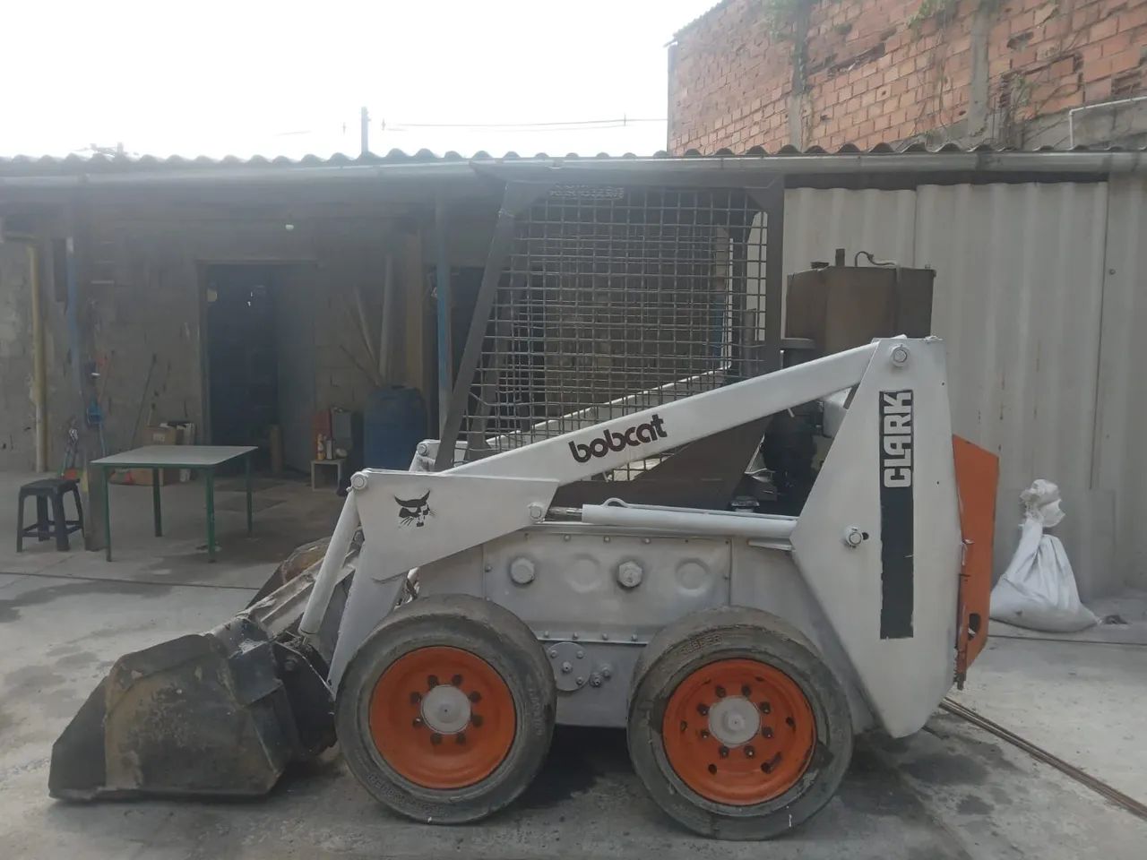 BOBCAT 711 - Foto 2