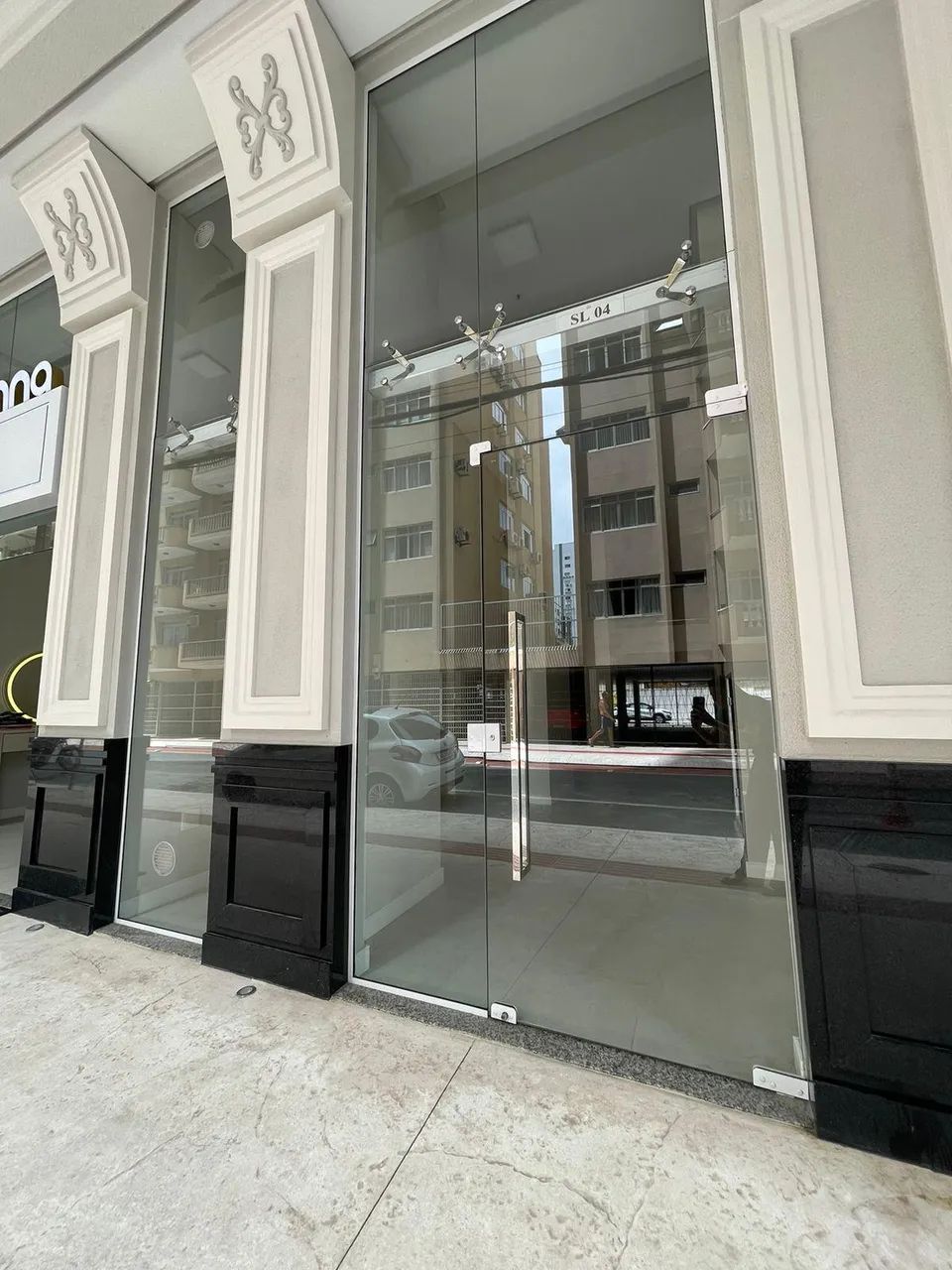 Sala comercial - localizado em Balneário Camboriú / Centro REF: DW649904