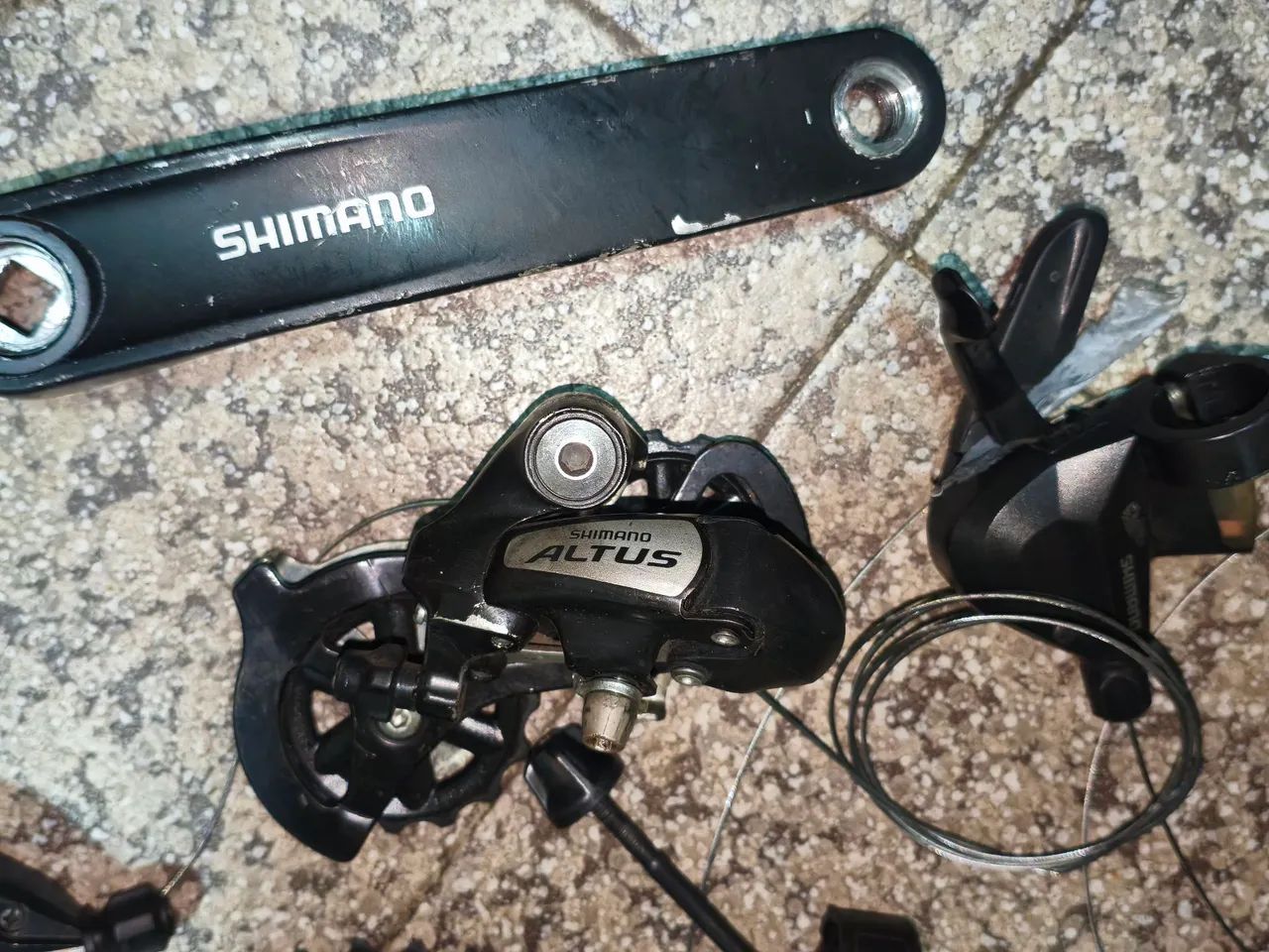 SHIMANO ALTUS + PEDIVELA - Foto 2