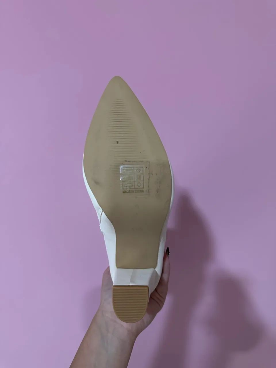 Bota branca nova - Foto 4