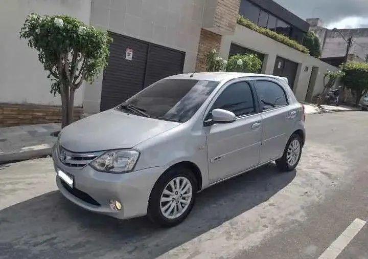 Toyota Etios XLS 1.5 16V FLEX 2014