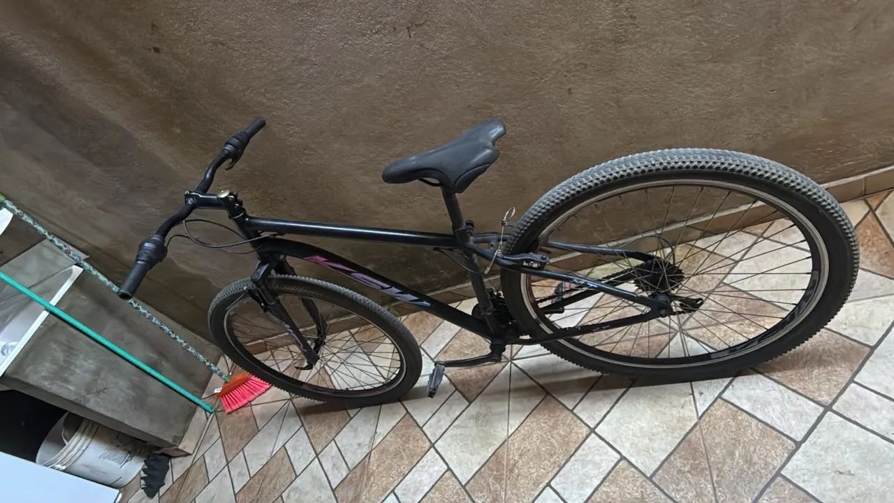 Bicicleta semi nova