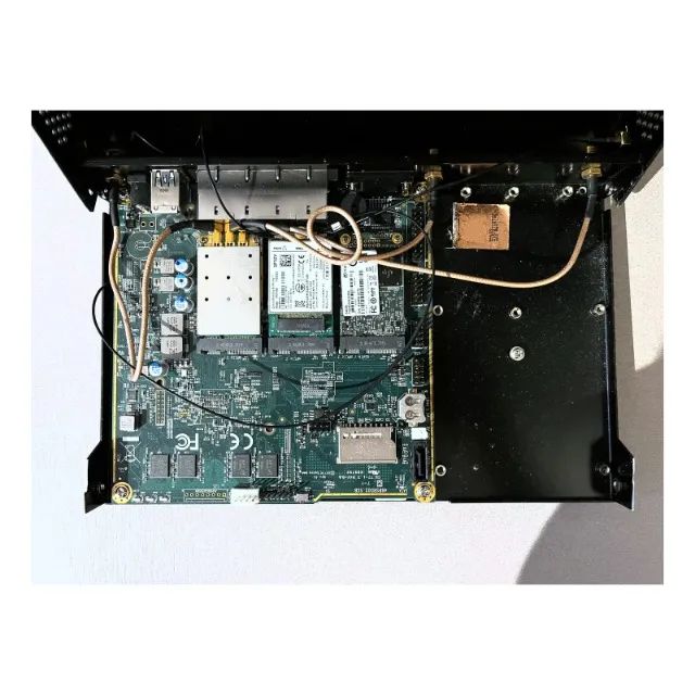 Roteador Firewall PC Engines APU4C4 4 Portas GbE - Foto 4