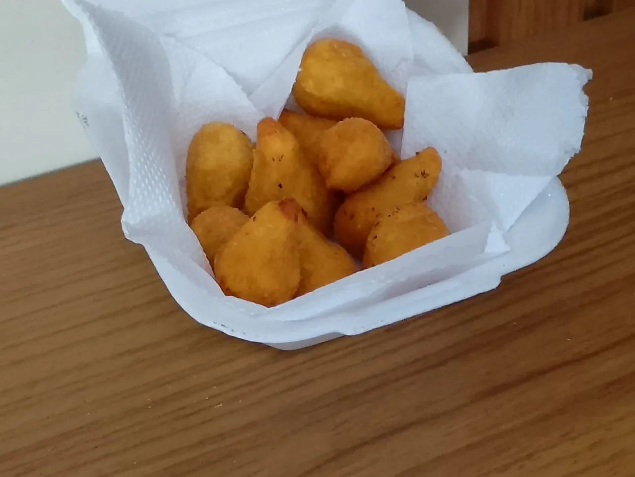 Porção de mini coxinhas de festa - Foto 3