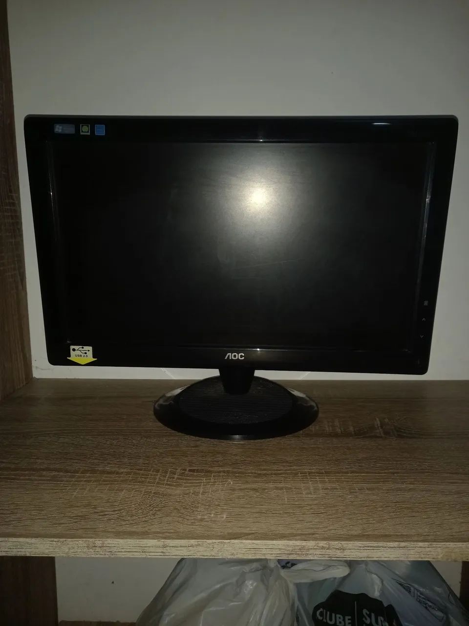 Vendo Dois Monitores Um LG E Outro AOC - Foto 3