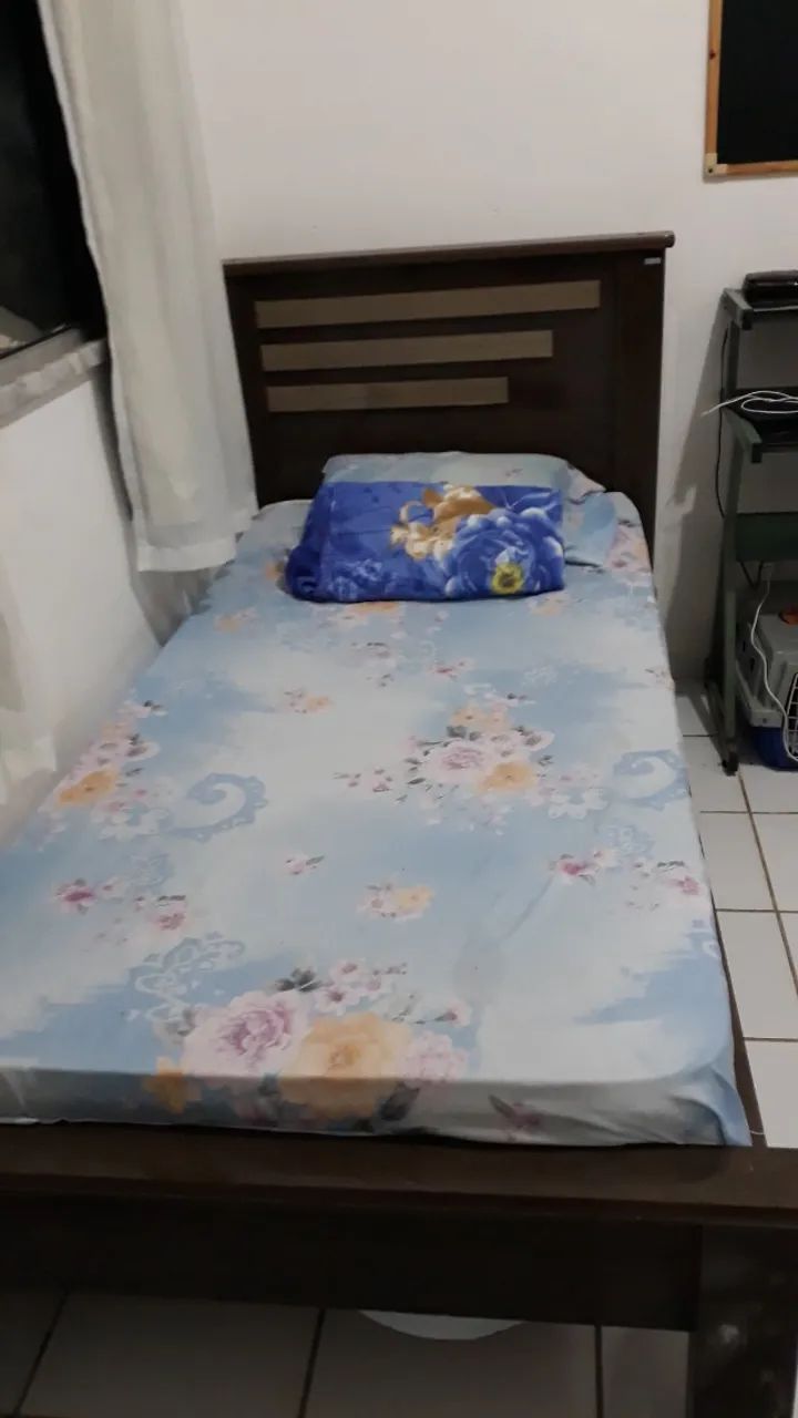 Cama de solteiro completa já com colchão ortobom e travesseiro ortopédico Nasa