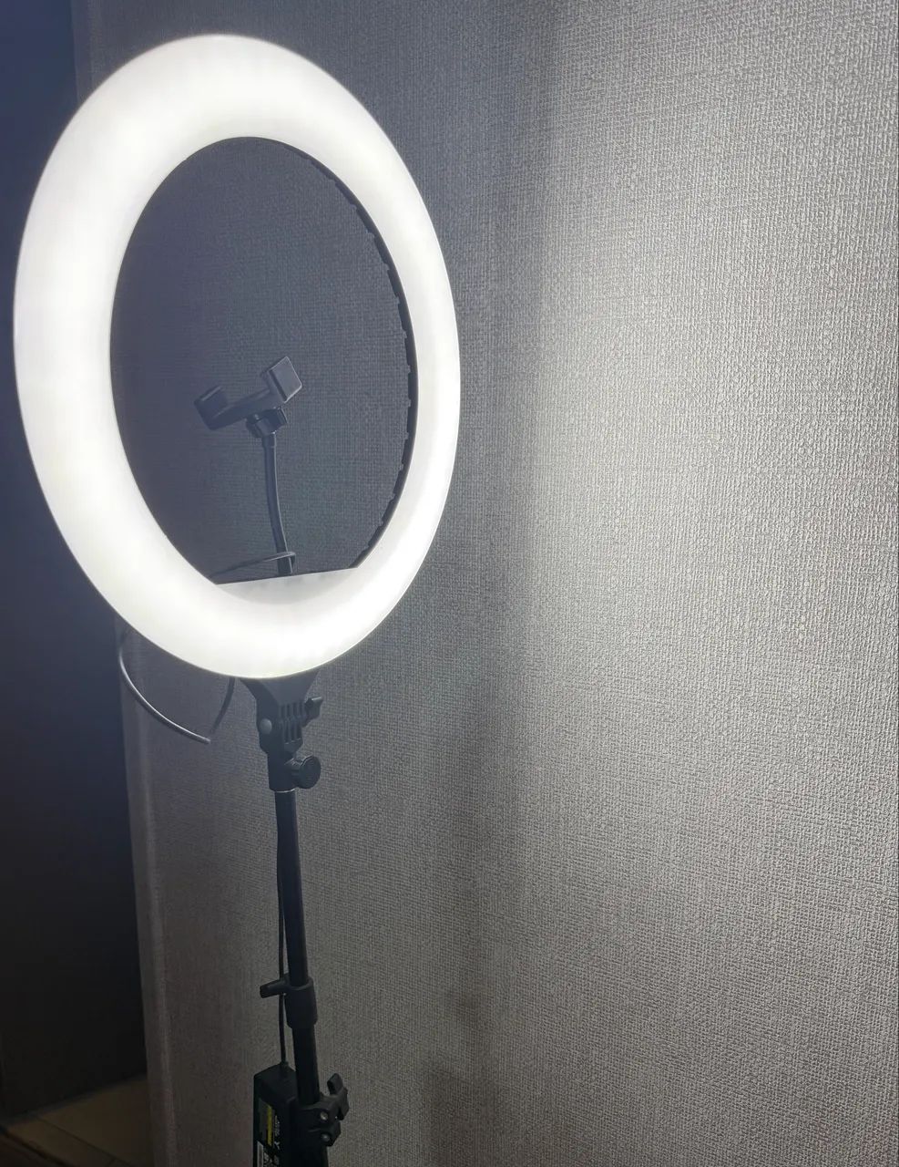 Ring Light LED 18 Polegadas (46cm) com Tripé - YQ-460B - Foto 3