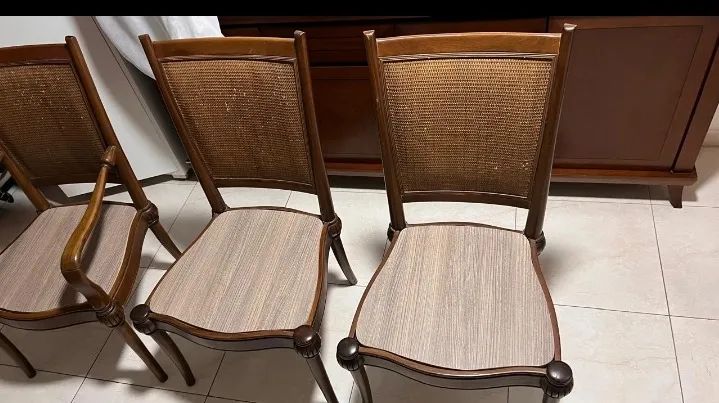 Cadeiras Jurandir Pires para mesa de jantar 