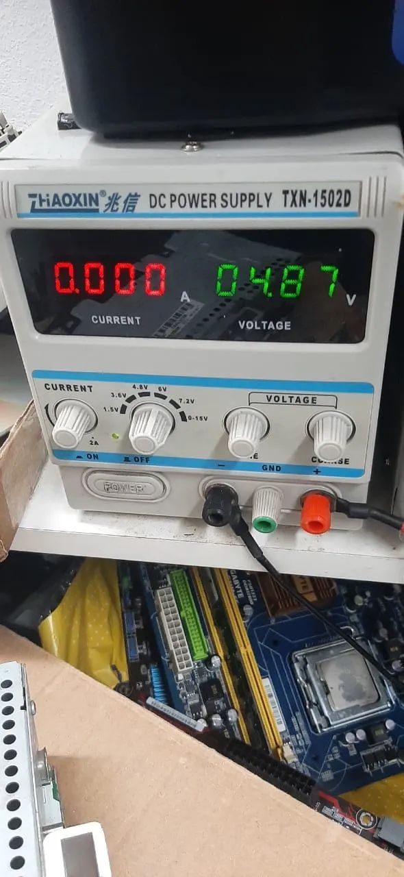 FONTE DE BANCADA ASSIMÉTRICA PRO ZHAOXIN TXN 1502 0-15V 2A - 127V CONSERTOS DE CELULARES