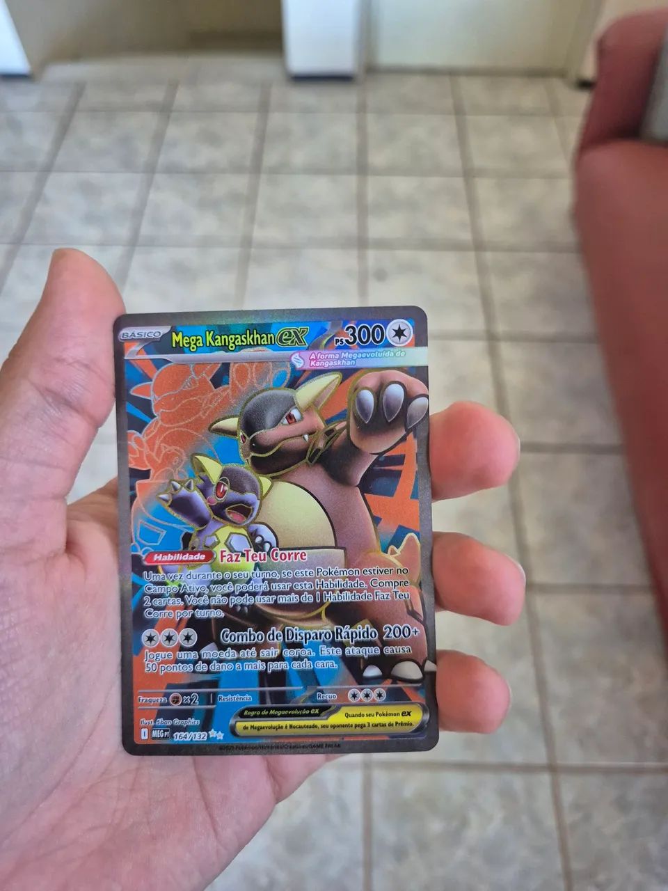 Carta Pokémon rara (Mega Kangaskhan Ex)
