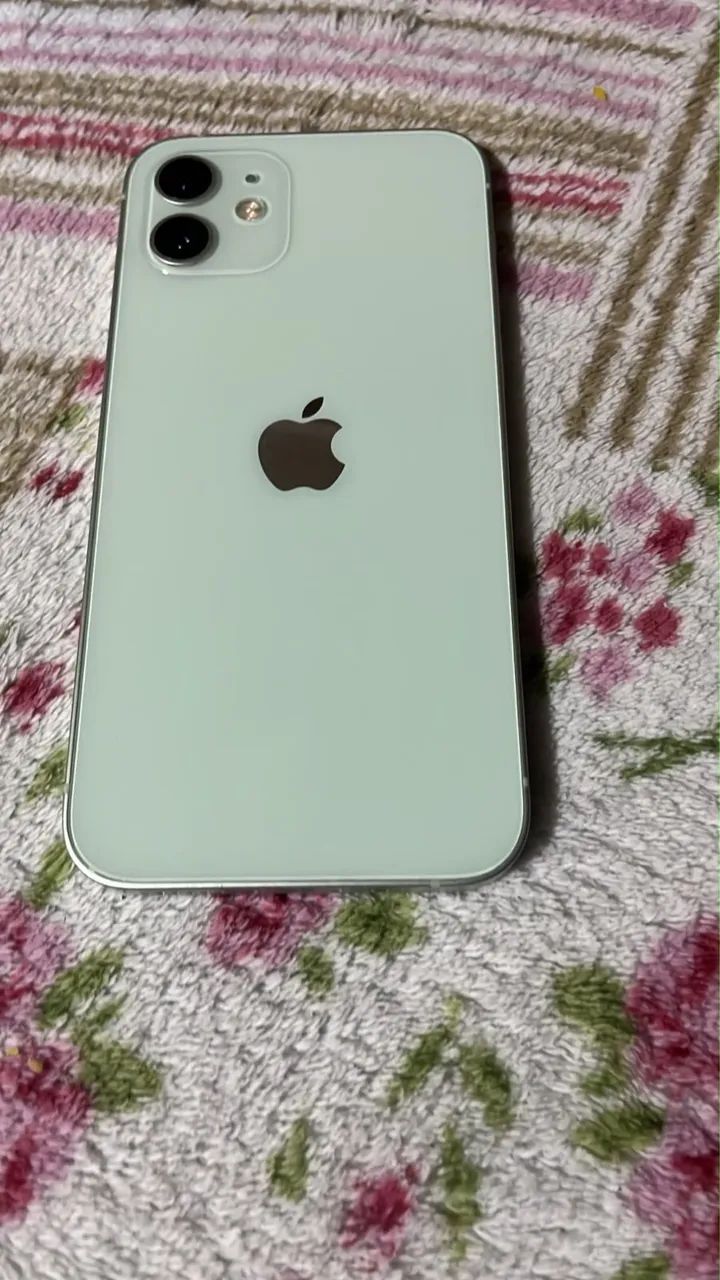 iPhone 12 